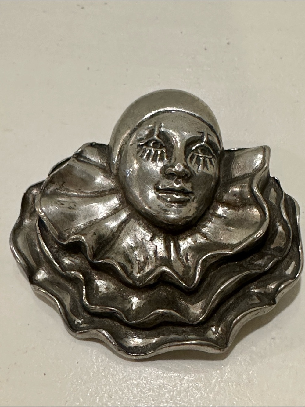 Pierrot The Sad Clown Vintage Brooch Seagull Pewter Canada